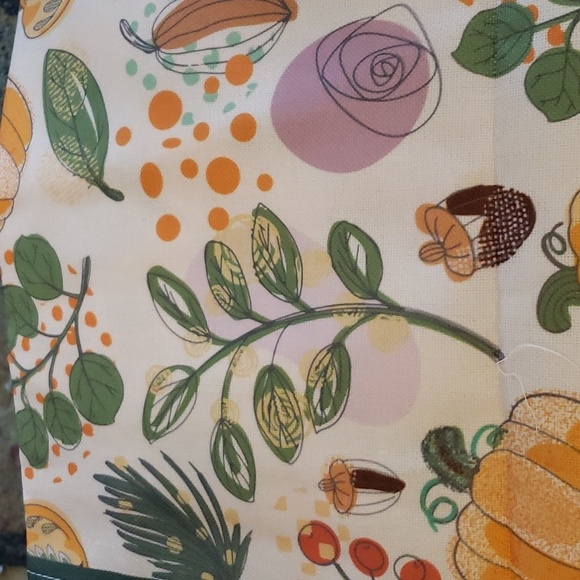 PROCIDA Fall Thanksgiving Pumpkin Table Runner 13 x 72 Inches - Picture 5 of 6